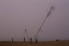 23cm and 13cm contest 1984 August Isle of Sheppey – Raising the 23cm antenna
